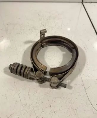 Volvo XC60 Muffler pipe connector clamp 31319192