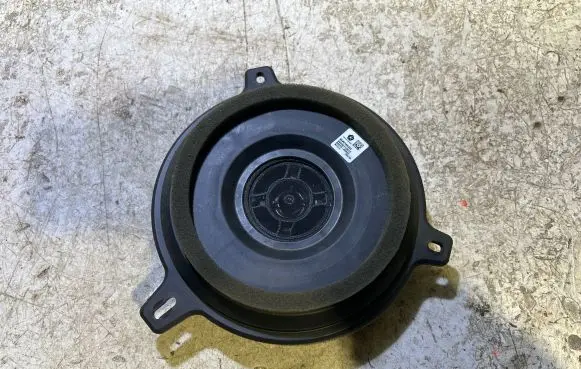 Dodge Challenger Panel speaker 68043045AD 8923021701A