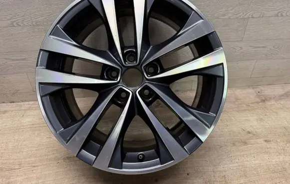 Renault Espace V (RFC) R18 alloy rim 403006881R