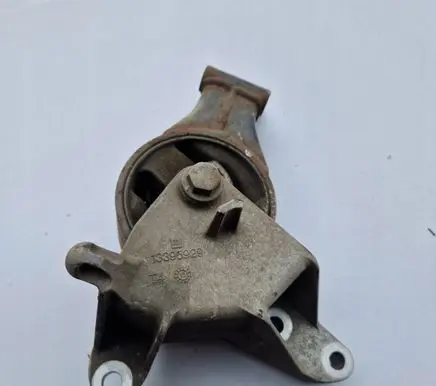 Opel Zafira C Engine mounting bracket GM13395929