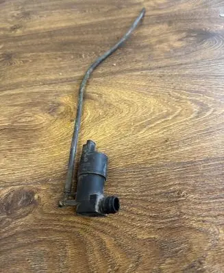 Renault Master III Windscreen/windshield washer pump 9641553880
