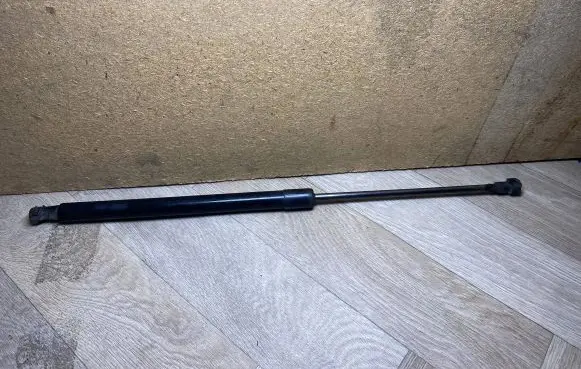Audi A4 S4 B6 8E 8H Tailgate/trunk strut/damper 8E9827552E