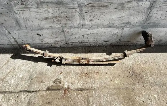 Toyota Hilux (AN10, AN20, AN30) Rear leaf spring