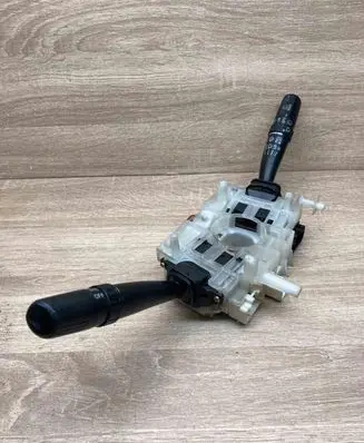 Subaru Outback Wiper turn signal indicator stalk/switch 83111AE34 17A089D