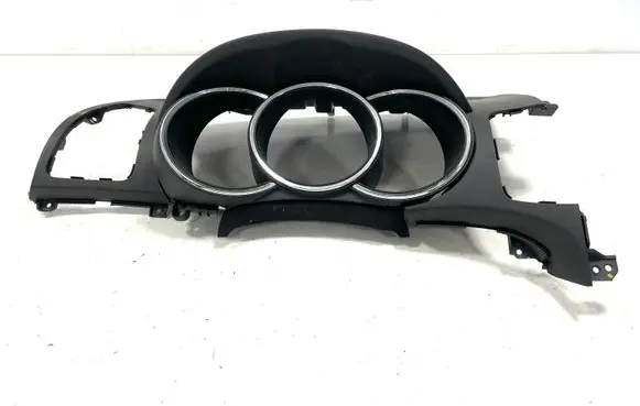 KIA Sorento Dashboard trim 847102P000