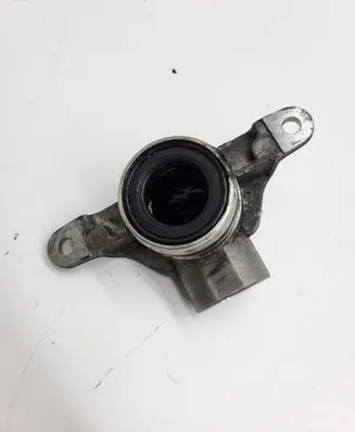 Mercedes-Benz E W211 Other engine bay part A6420100131 22001005