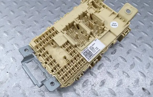 Hyundai i20 (BC3 BI3) Fuse module 91951Q0240