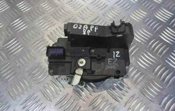 Opel Zafira A Front door lock