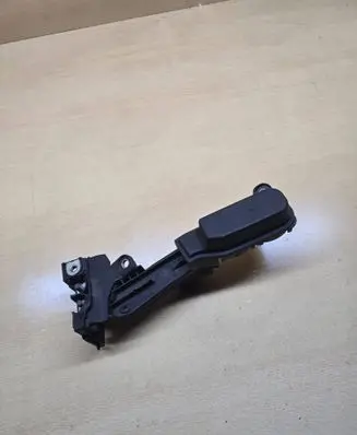 BMW M5 F90 Current control relay 9339824 0611020