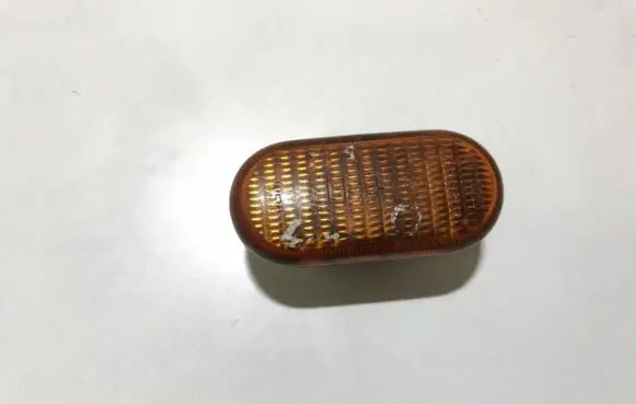 Renault Clio II Front fender indicator light 7700822136