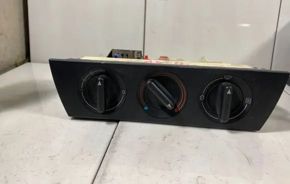 Audi A6 S6 C4 4A Climate control unit 4A0959511