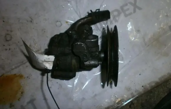 Hyundai Elantra Power steering pump