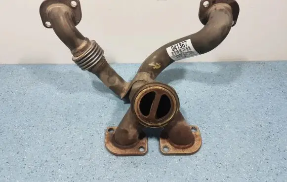 BMW M6 Exhaust manifold 7843781
