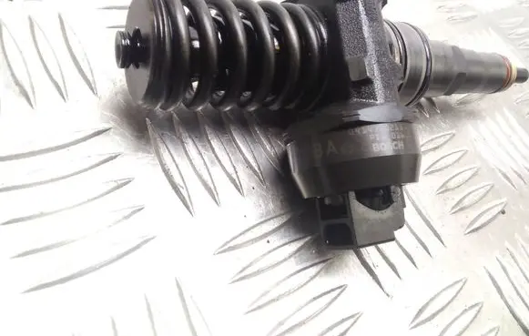 Skoda Fabia Mk1 (6Y) Fuel injector 038130073AG 0414720215