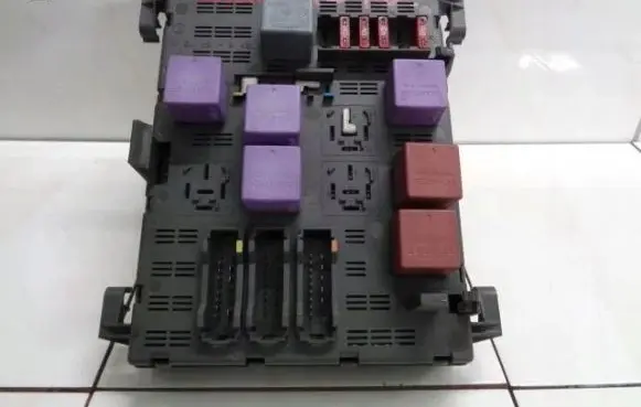 Renault Laguna I Fuse box set