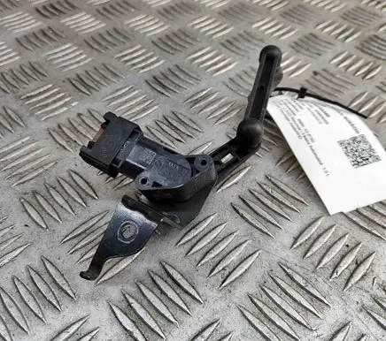 BMW X2 F39 Rear air suspension level height sensor 6895467