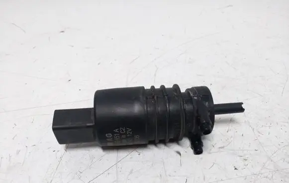 Audi Q7 4L Windscreen/windshield washer pump 1T0955651A
