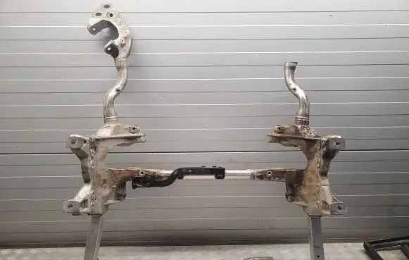 Audi Q7 4M Front subframe 4M0399315R
