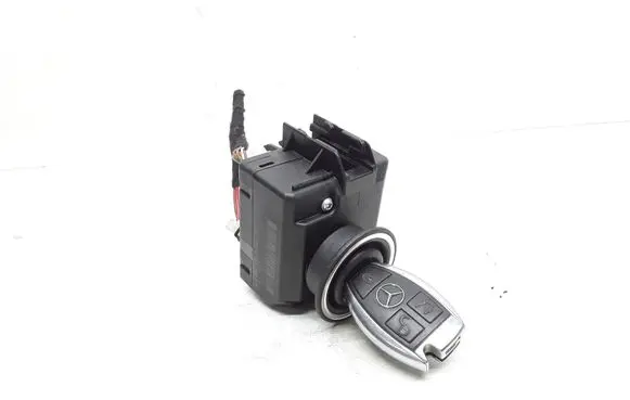 Mercedes-Benz E C207 W207 Ignition lock A2079052600