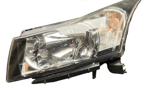 Chevrolet Cruze Headlight/headlamp 12412 12413