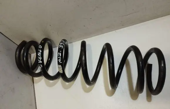 Toyota Corolla Verso AR10 Rear coil spring