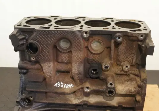 Alfa Romeo Mito Engine block 55204650
