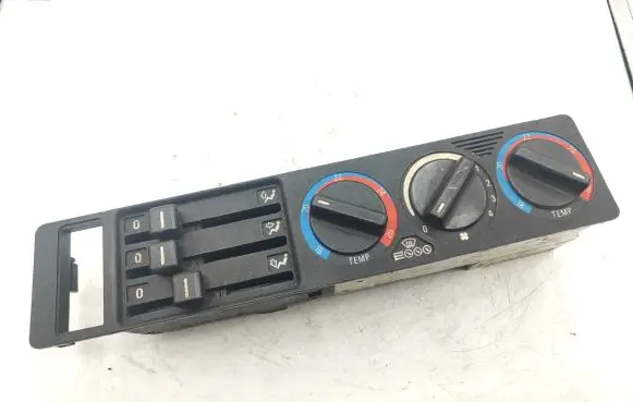 BMW 5 E34 Climate control unit 8351653 8351651