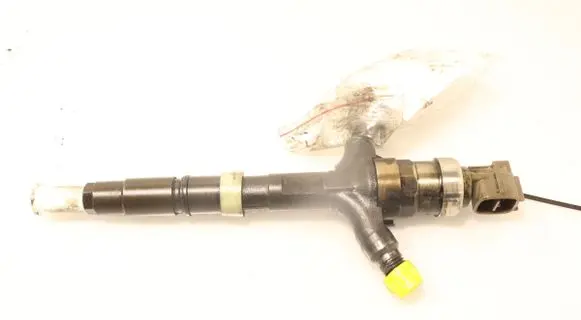Toyota RAV 4 (XA20) Fuel injector