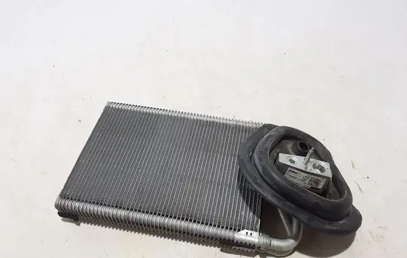Mercedes-Benz C W206 Air conditioning (A/C) radiator (interior) A2068309501