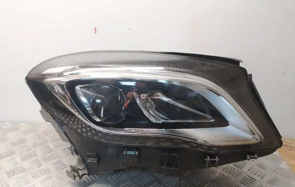 Mercedes-Benz GLA W156 Headlight/headlamp A1569067000