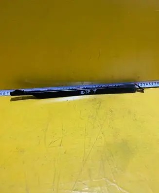 Seat Leon (1P) Sliding door upper top rail 1P0839614