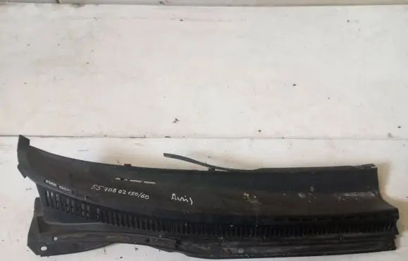 Toyota Corolla E120 E130 Wiper trim 5570802150