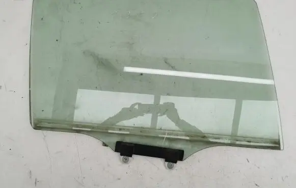 Honda Accord Rear door window glass