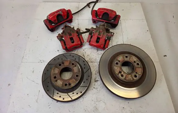 Front brake caliper