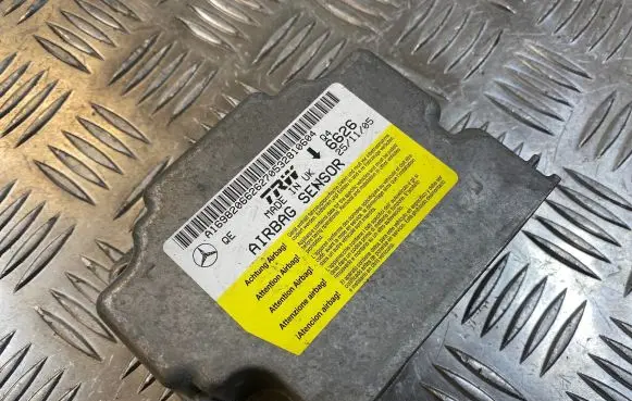 Mercedes-Benz B W245 Airbag control unit/module A1698206626 6626