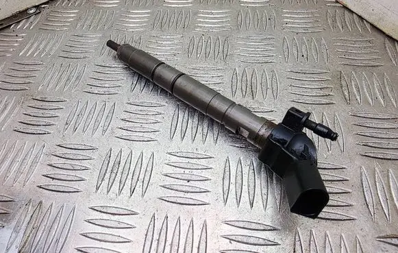Audi A8 S8 D3 4E Fuel injector 057130277AD 0445115041