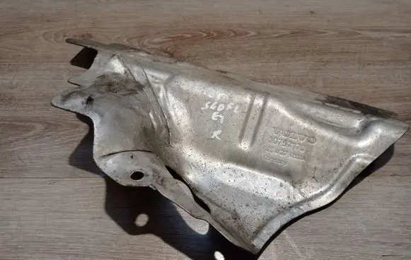 Volvo S60 Exhaust heat shield 30757170