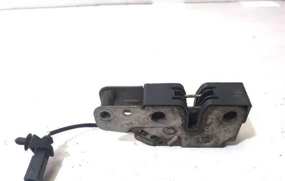 Skoda Superb B6 (3T) Engine bonnet (hood) release handle 3T0823509A