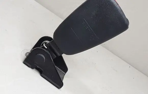 Volvo S60 Rear seatbelt buckle 738702 215332