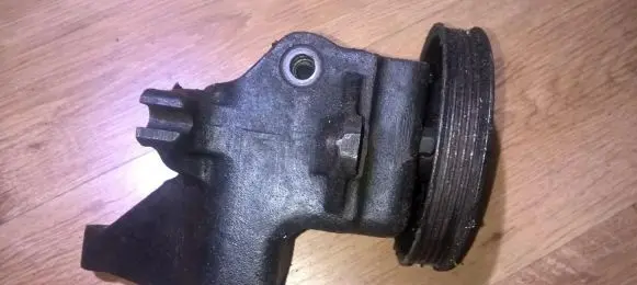 Mazda 626 Power steering pump g21132600c 13283015