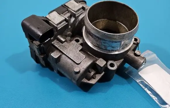 Volkswagen Tiguan Throttle body valve 03C133062D IMPRK1534863