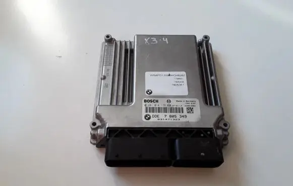 BMW X3 E83 Engine control unit/module 7805349