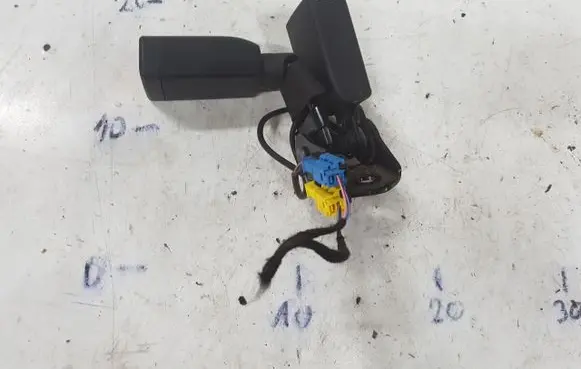 Mercedes-Benz A W176 Seat belt trim 