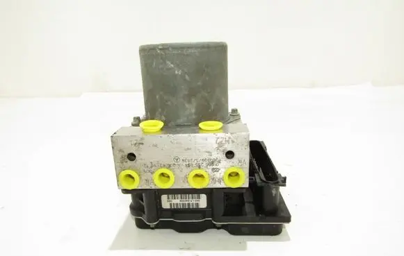 Mercedes-Benz A W169 ABS Pump 0265235054
