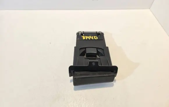 Toyota Hilux (AN10, AN20, AN30) Cup holder 556150K010 556250K010