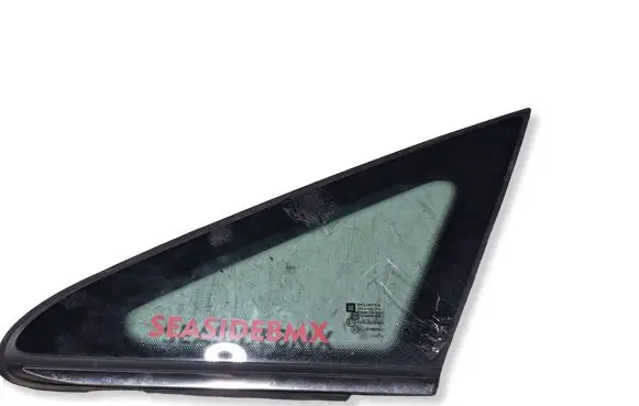 Opel Zafira B Front triangle window/glass 