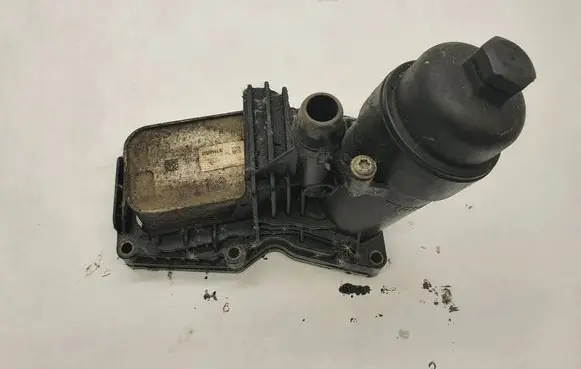 BMW 3 E90 E91 Engine oil radiator 8507626
