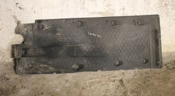 Seat Leon (1P) Center/middle under tray cover 1Q0825211 1K0825211
