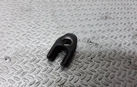 Renault Scenic II - Grand scenic II Fuel Injector clamp holder