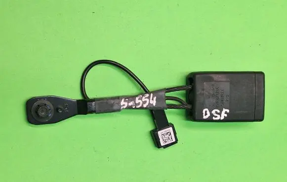 Opel Insignia A Front seatbelt buckle 13327470